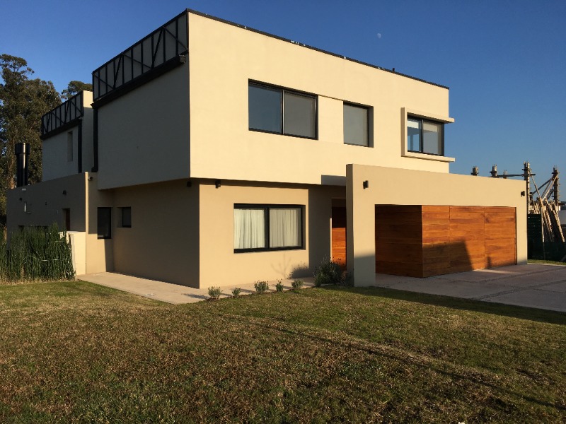 Casa – Chalet en Venta en Mar del Plata