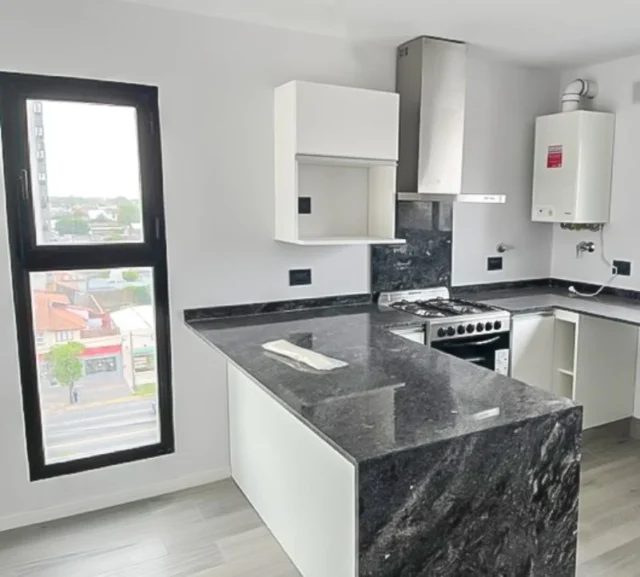 Departamentos, pisos y semipisos en Venta — SAAVEDRA 3100