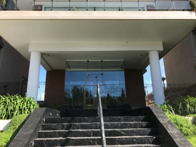 Departamentos, pisos y semipisos en Venta — ALEM 4500