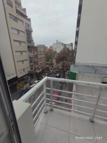 Departamentos, pisos y semipisos en Venta — San Martin 3000