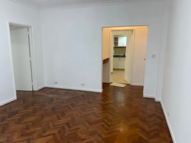 Departamentos, pisos y semipisos en Venta — RIVADAVIA 2400