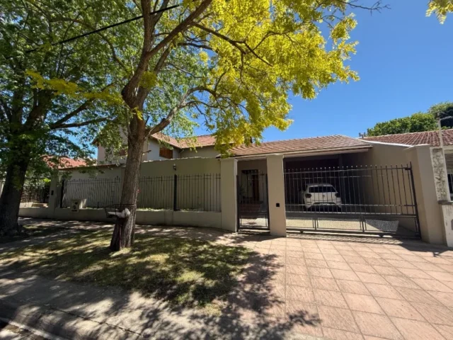 Casas, chalets en Venta — Acevedo 2451