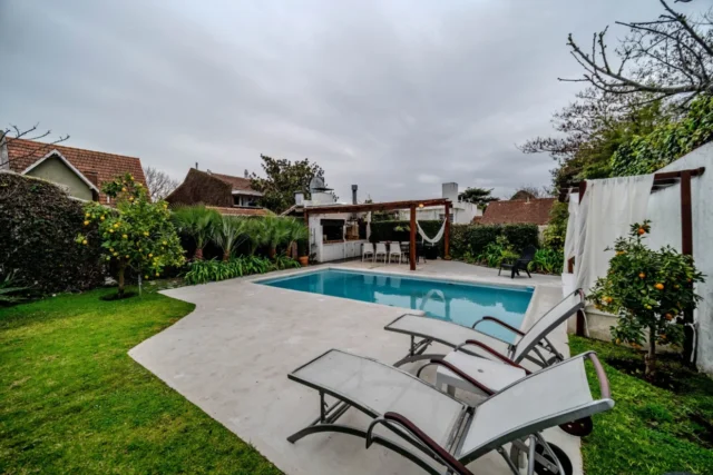 Casas, chalets en Venta — almafuerte 438