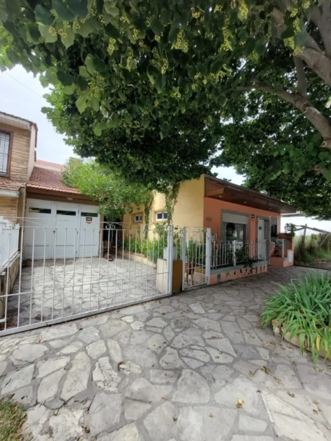 Casas, chalets en Venta — Williams Morris 1855