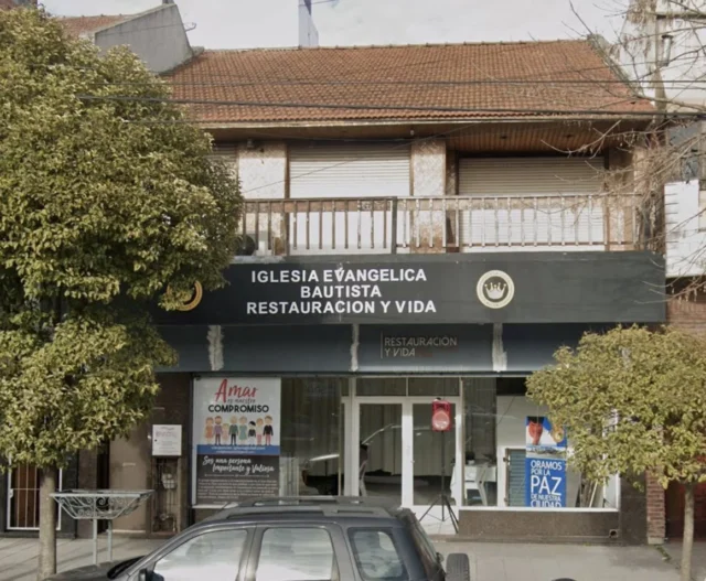 Locales en Alquiler — avenida colon 4848