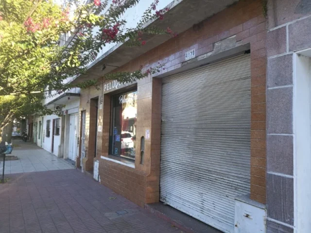 Locales en Venta — 9 de Julio y San Juan