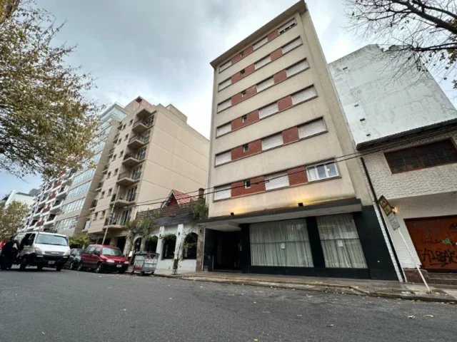 Hotel en Venta — Lamadrid 2521