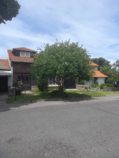 Casas, chalets en Alquiler Temporario — Las Heras 4028