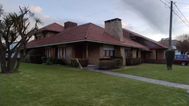 Casas, chalets en Venta — pasteur 1177