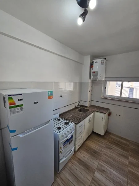 Departamentos, pisos y semipisos en Venta — Santiago del Estero 2883