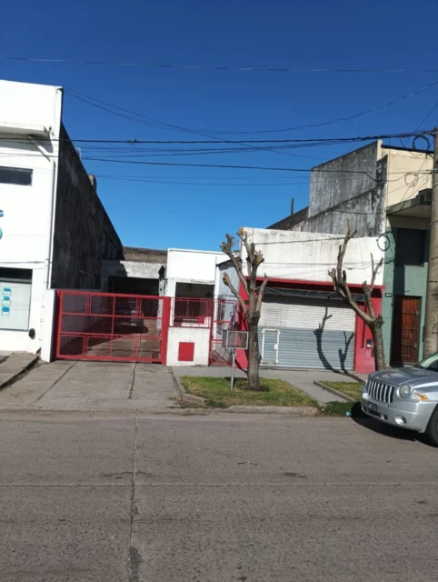 Depósitos en Venta — Av. Champagnat 2864