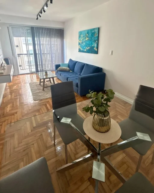 Departamentos, pisos y semipisos en Venta — BOLIVAR 2100
