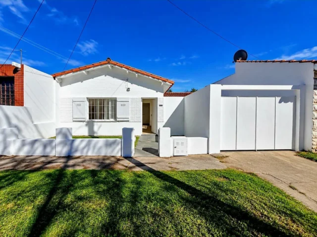 Casas, chalets en Venta — Diagonal Garibaldi 5630
