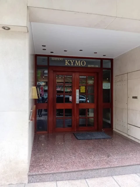 Departamentos, pisos y semipisos en Alquiler — brown 1500