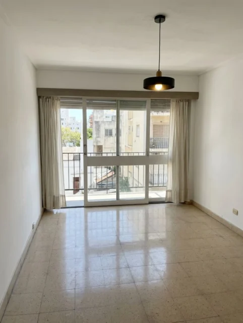Departamentos, pisos y semipisos en Venta — Entre Rios 2259