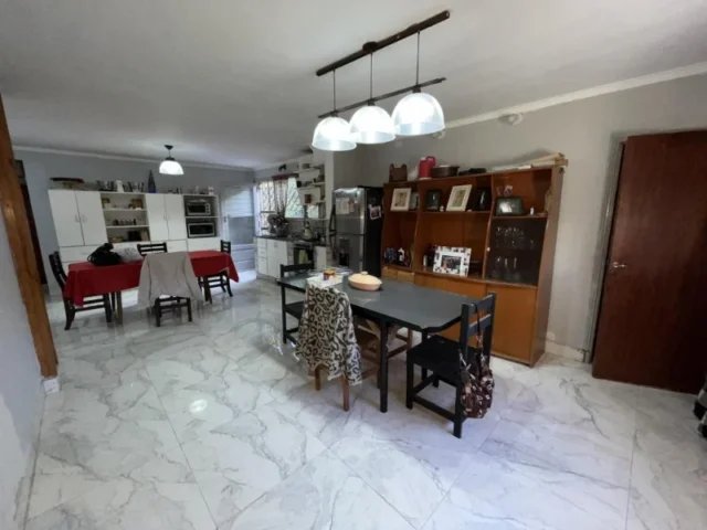 Inmuebles en block en Venta — Ayacucho  6000