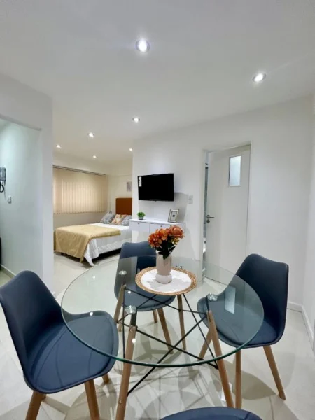 Departamentos, pisos y semipisos en Venta — Colón 2236