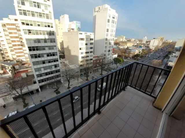 Departamentos, pisos y semipisos en Venta — Colon 3127