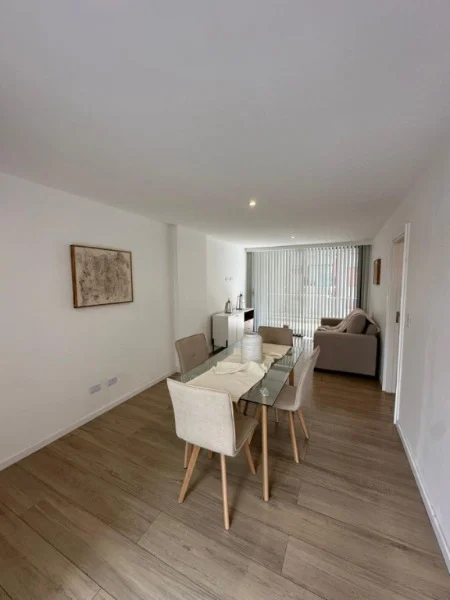 Departamentos, pisos y semipisos en Venta — Moreno  2148