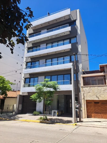 Departamentos, pisos y semipisos en Venta — Las Heras  3200