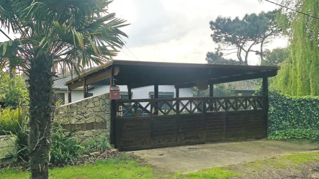 Casas, chalets en Venta — Ángela 382