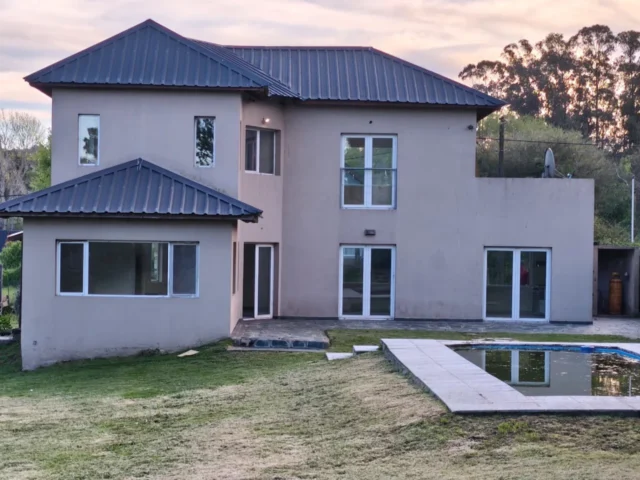 Casas, chalets en Alquiler — Los Perales