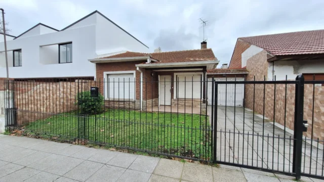 Casas, chalets en Venta — JUJUY 3975