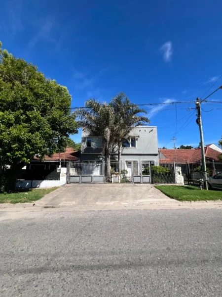 Casas, chalets en Venta — bermejo