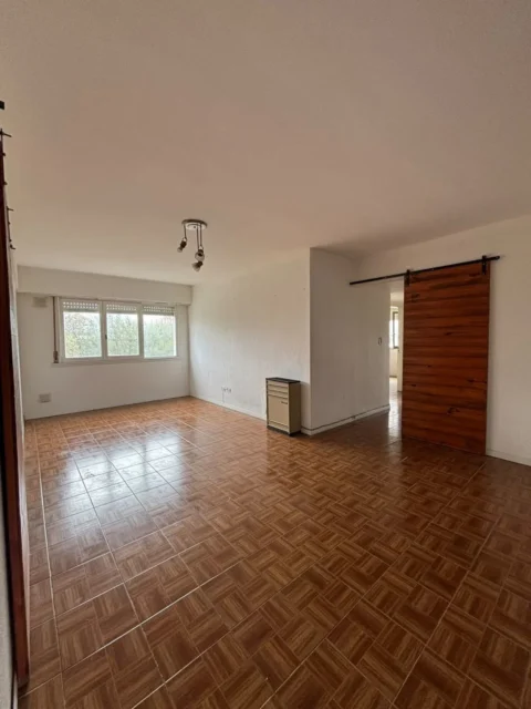 Departamentos, pisos y semipisos en Alquiler — Av. Libertad 5564