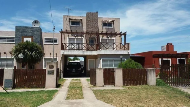 Casas, chalets en Venta — Pacheco de Melo 4586