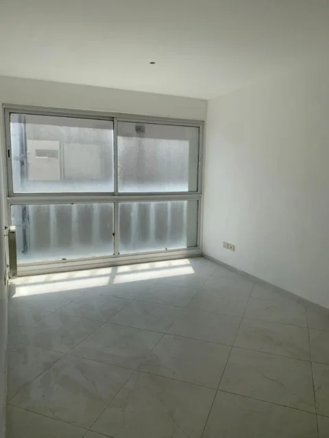 Departamentos, pisos y semipisos en Venta — Chacabuco 3245
