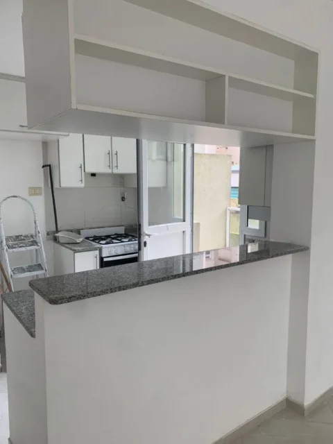 Departamentos, pisos y semipisos en Venta — Chacabuco 3242