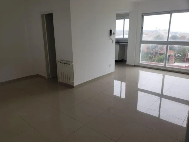 Departamentos, pisos y semipisos en Alquiler — Anchorena 4639