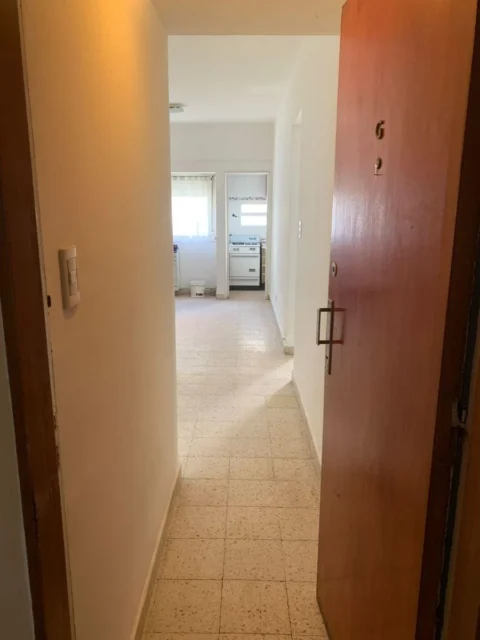 Departamentos, pisos y semipisos en Alquiler — moreno 2550