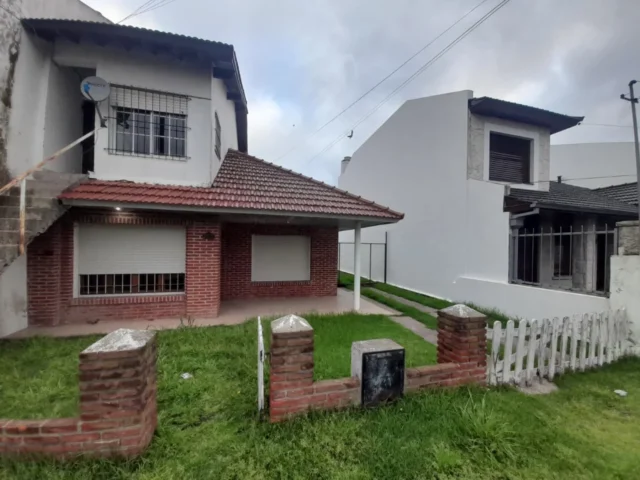 Casas, chalets en Alquiler — Vucetich 1424