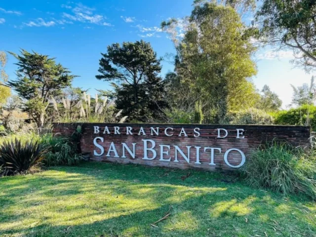 Lotes y terrenos en Venta — Las Focas 685