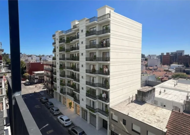 Departamentos, pisos y semipisos en Venta — Las Heras 2861