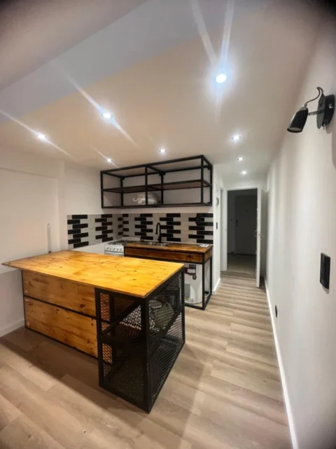Departamentos, pisos y semipisos en Venta — Gemes 2215