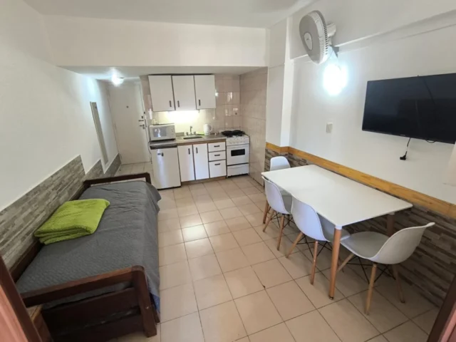 Departamentos, pisos y semipisos en Venta — Guemes 2215