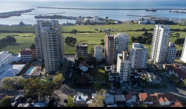 Departamentos, pisos y semipisos en Venta — Azcuenaga 218