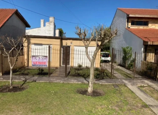 Casas, chalets en Venta — TRIPULANTES DEL FOURNIER 6272