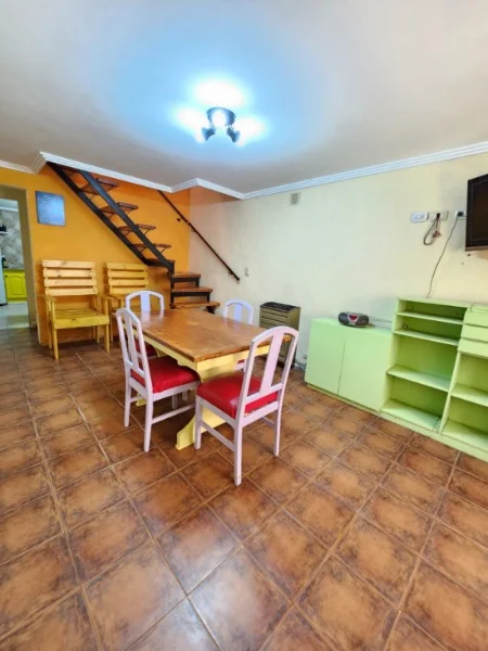 Casas, chalets en Venta — Lasalle 1900