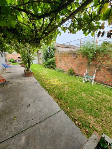 Casas, chalets en Venta — Falkner 7100