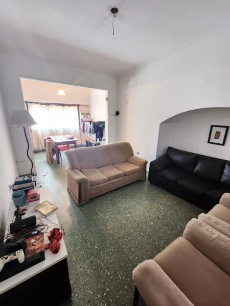 Casas, chalets en Venta — Salta 1700