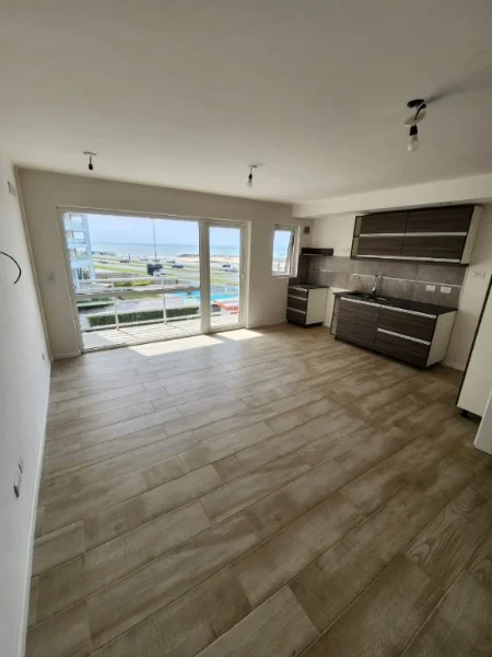 Departamentos, pisos y semipisos en Venta — Strobel 3500