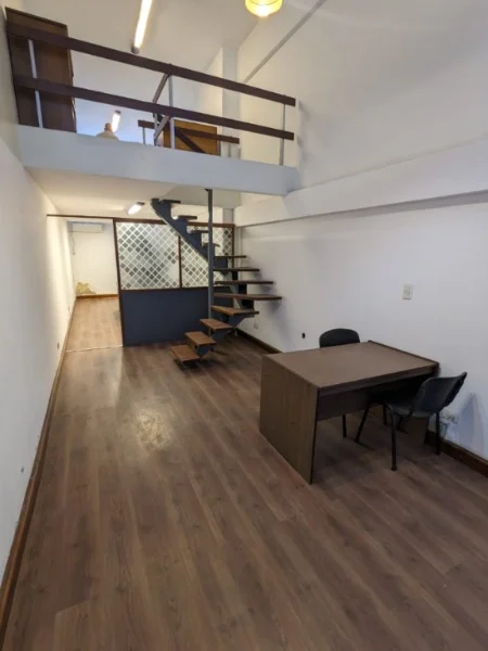 Locales en Venta — Moreno 2700