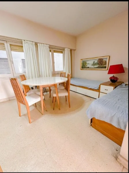 Departamentos, pisos y semipisos en Venta — Las Heras 2300