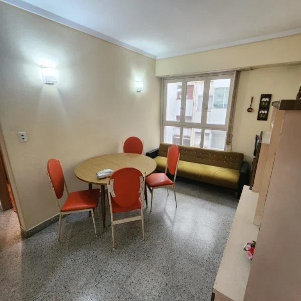Departamentos, pisos y semipisos en Venta — Luro 2500