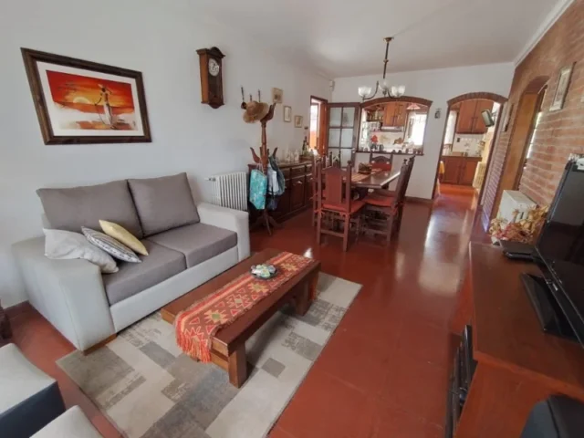 Casas, chalets en Venta — Armenia 600