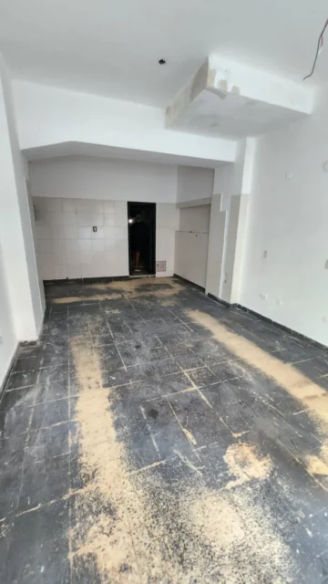 Locales en Venta — Falucho 1600